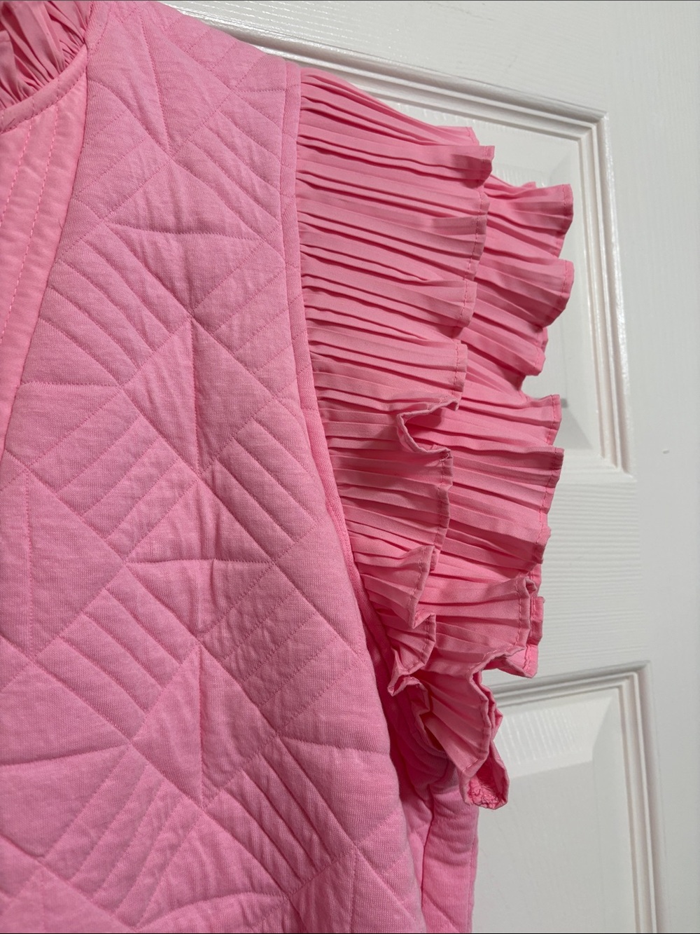 entro Pink Quilted Shift Dress with Pleated Ruffle Sleeves NWT - Picture 9 of 12